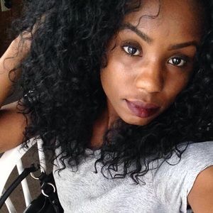 Meet your Posher, Chanteil